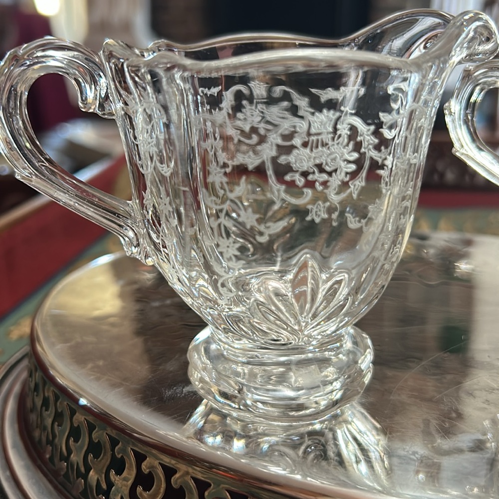 Elegant Clear Glass Creamer and Sugar Set